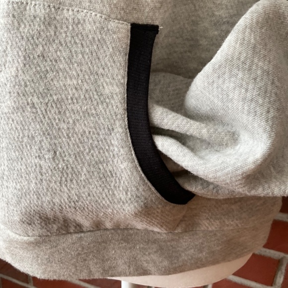 Lucky Brand Sweatshirt Pullover Cotton Grey Hoodie Size XS NWT - Picture 5 of 13
